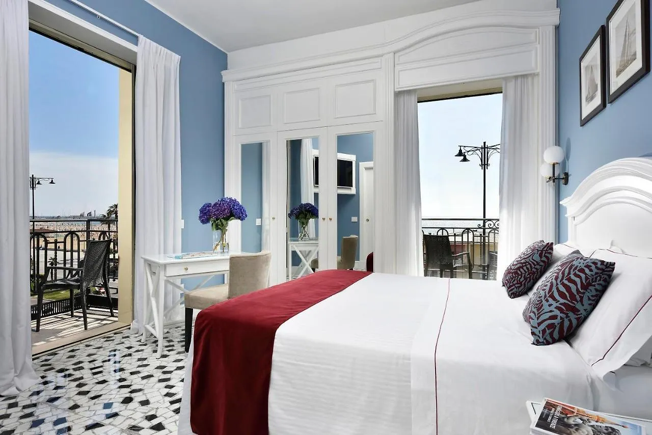 Hotel President Viareggio 4*,