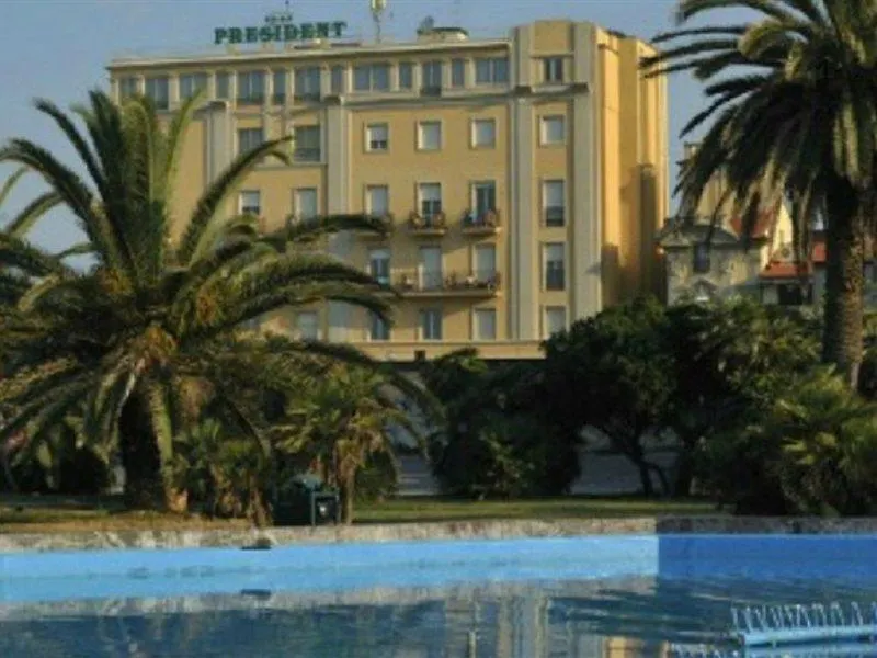 Hotel President Viareggio 4*,  Italy